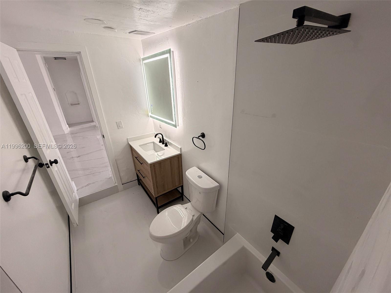 N MIAMI ESTATES - Residential