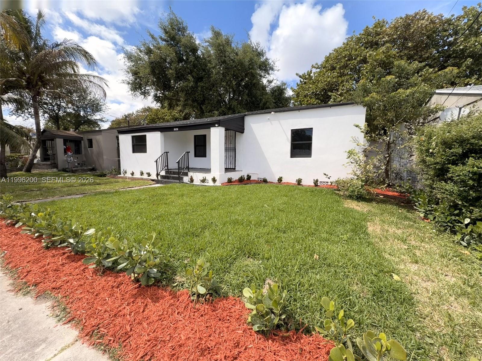 N MIAMI ESTATES - Residential