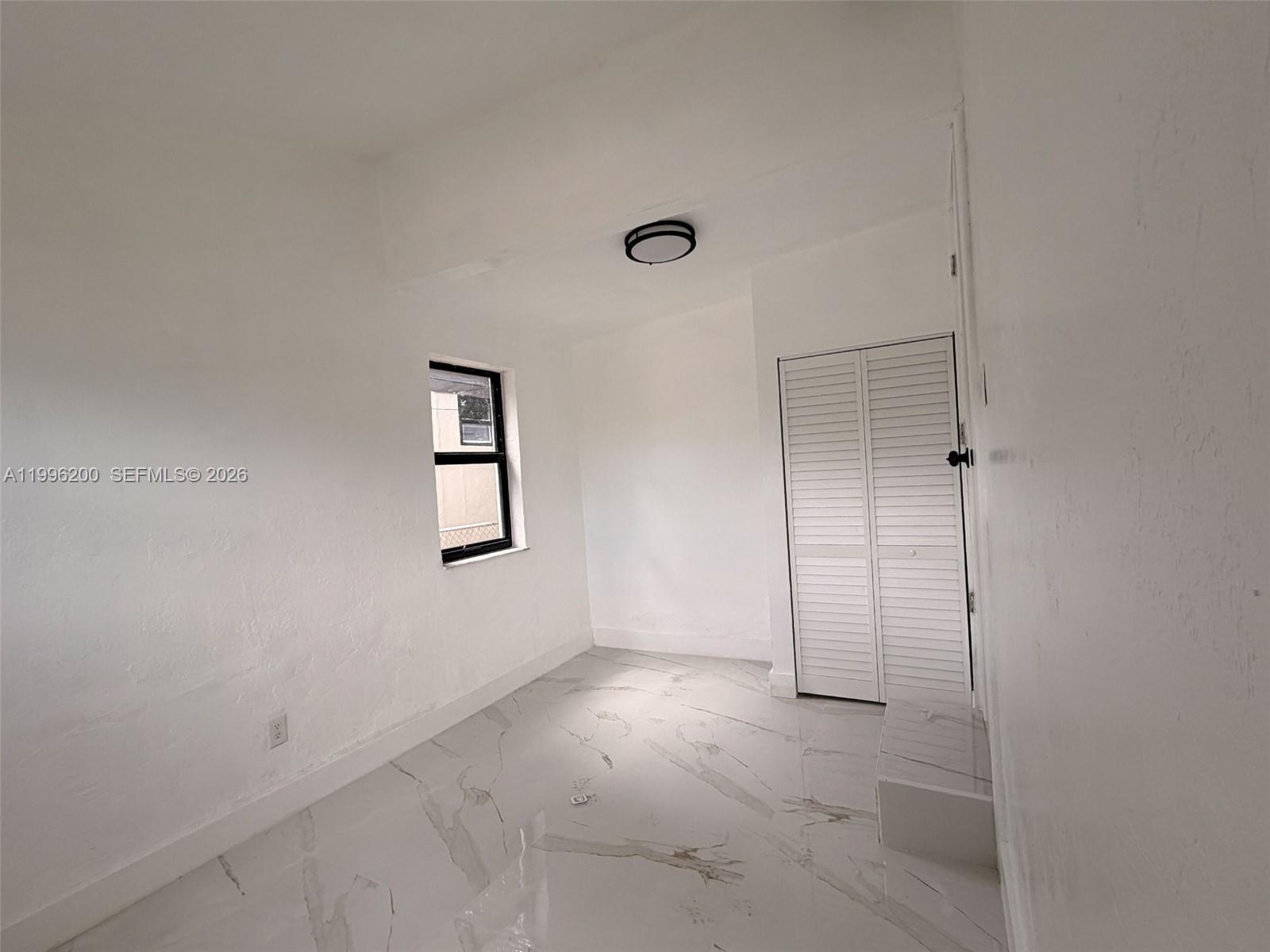 N MIAMI ESTATES - Residential