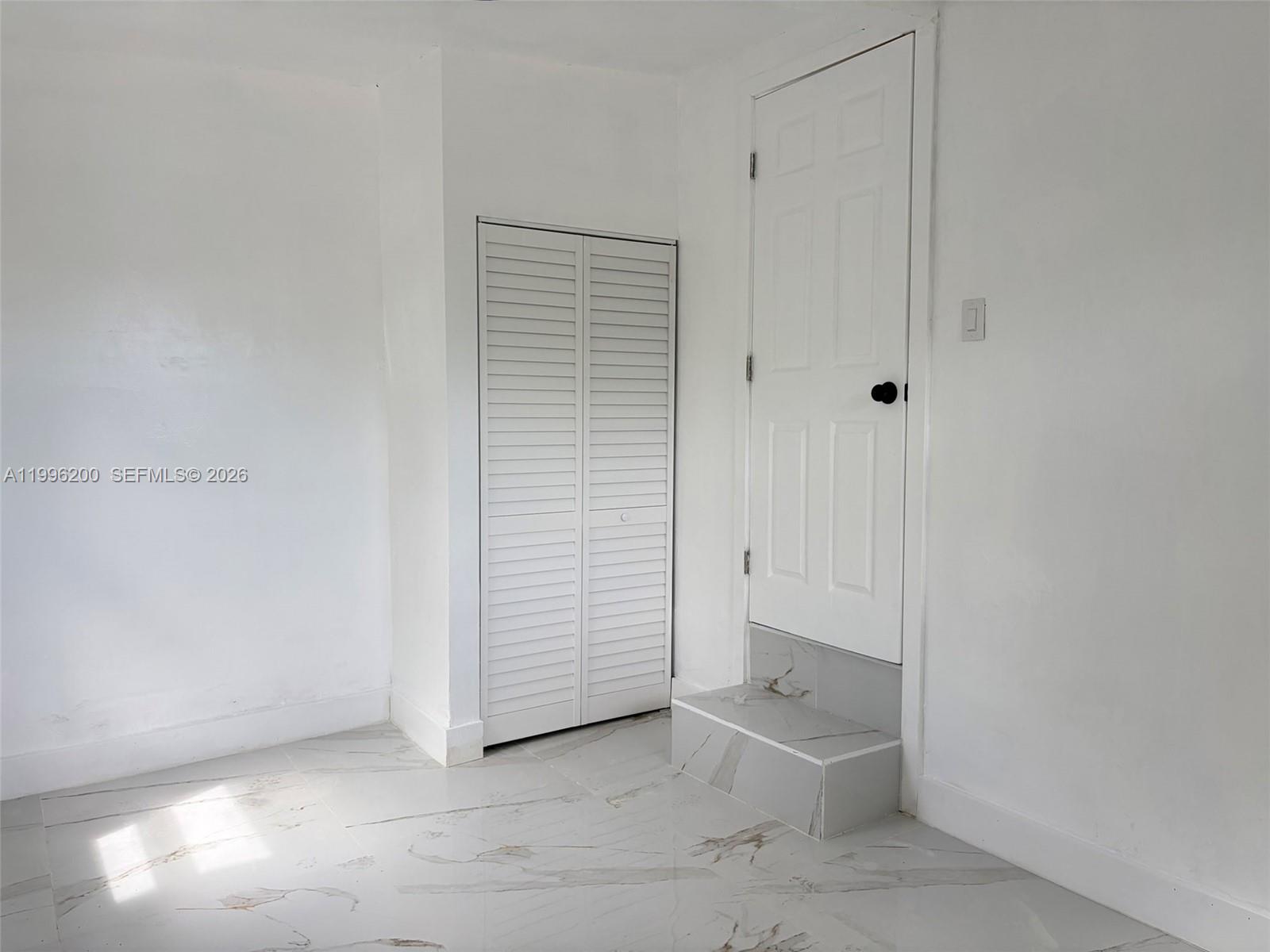 N MIAMI ESTATES - Residential