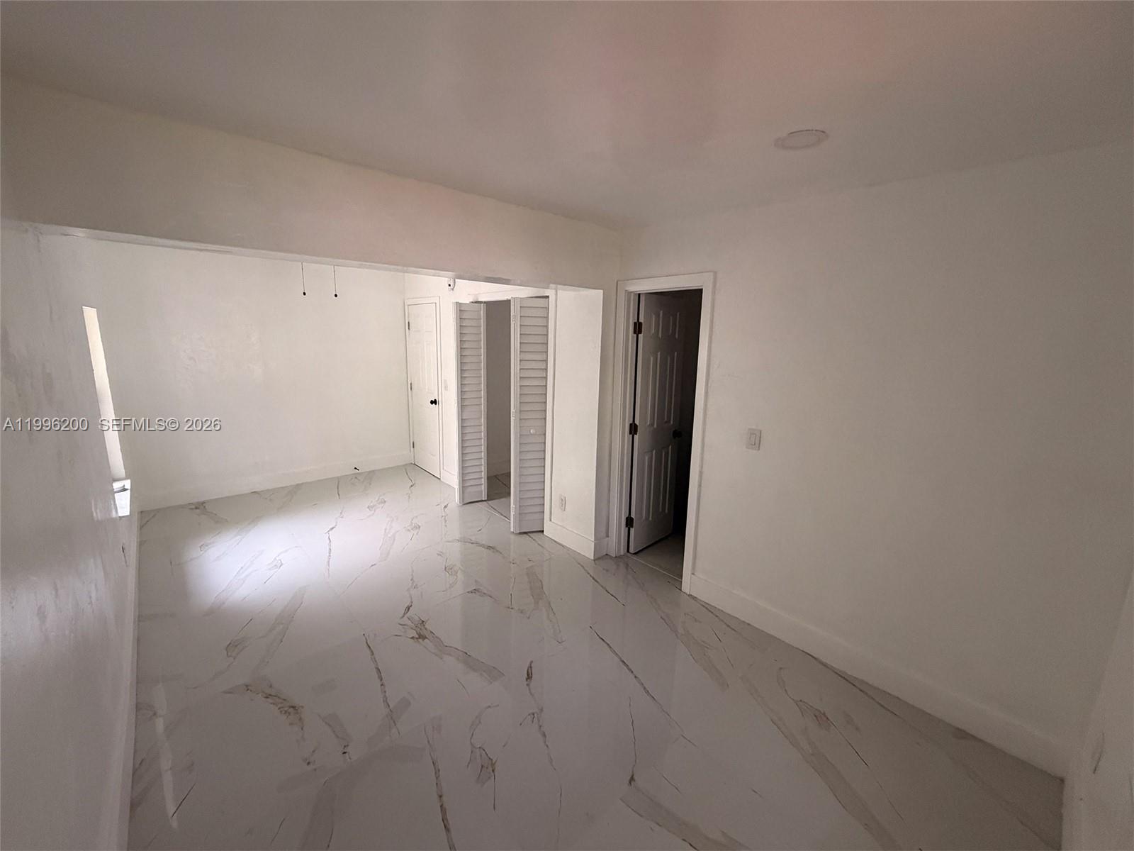 N MIAMI ESTATES - Residential