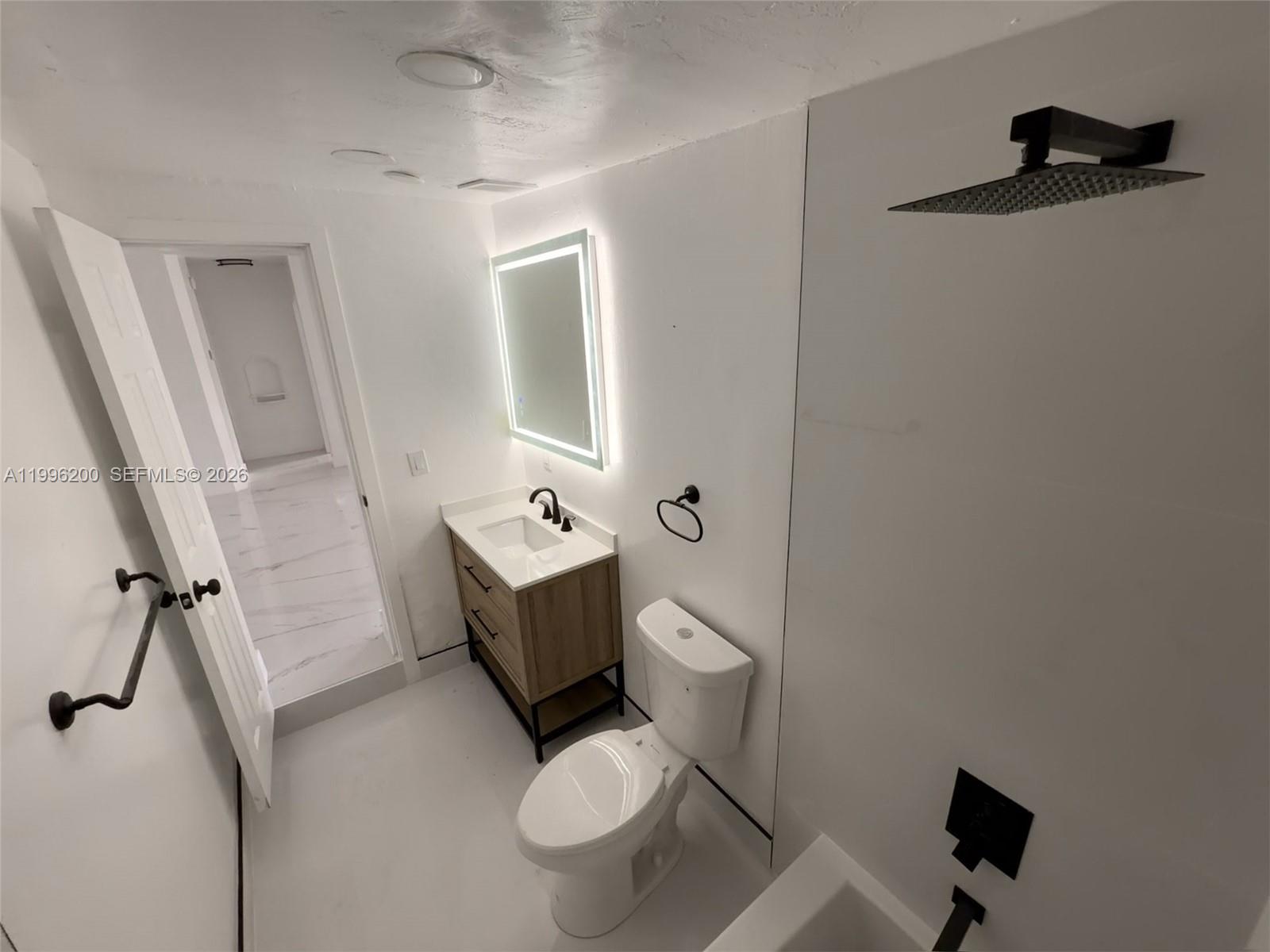 N MIAMI ESTATES - Residential