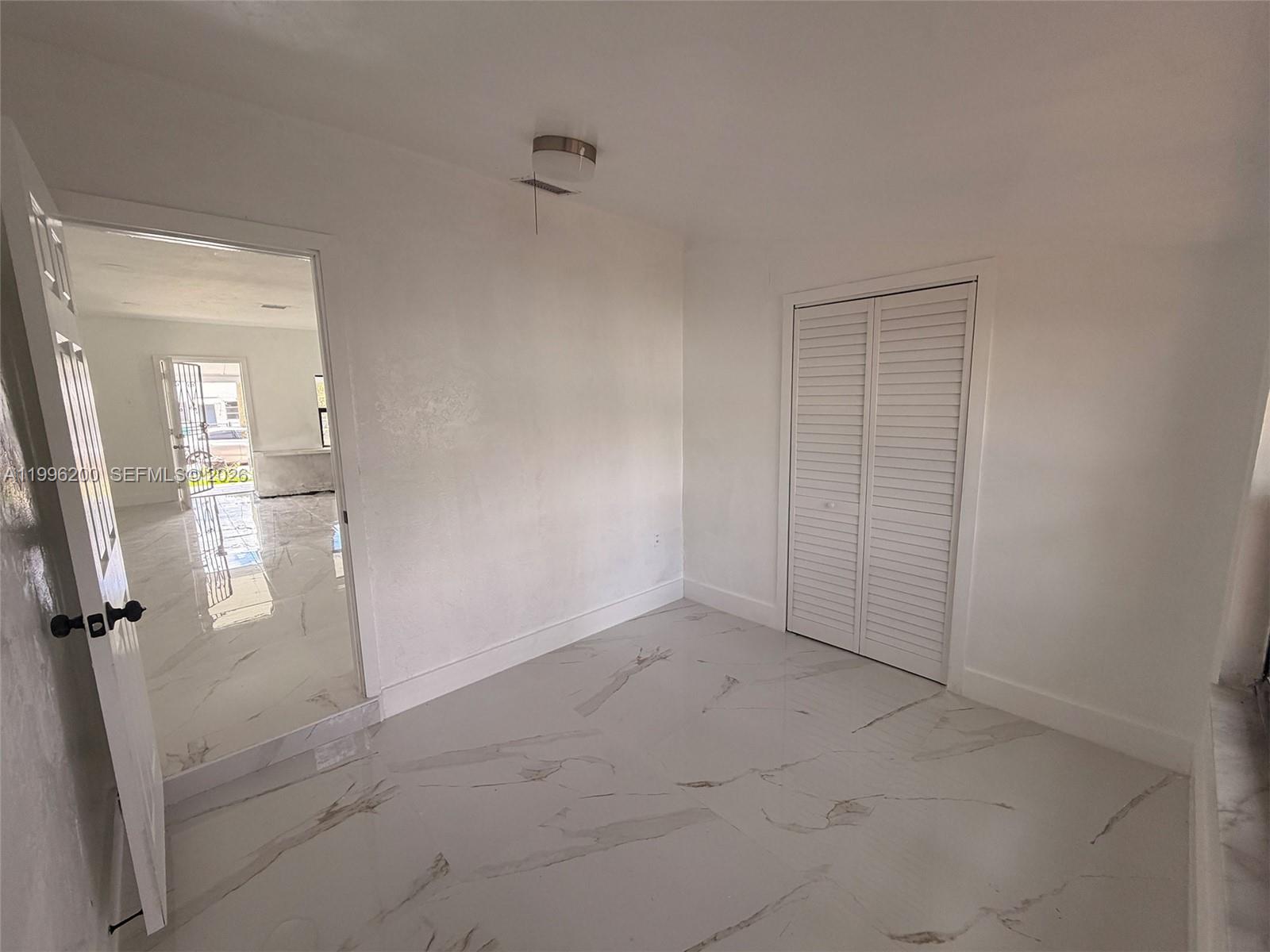 N MIAMI ESTATES - Residential