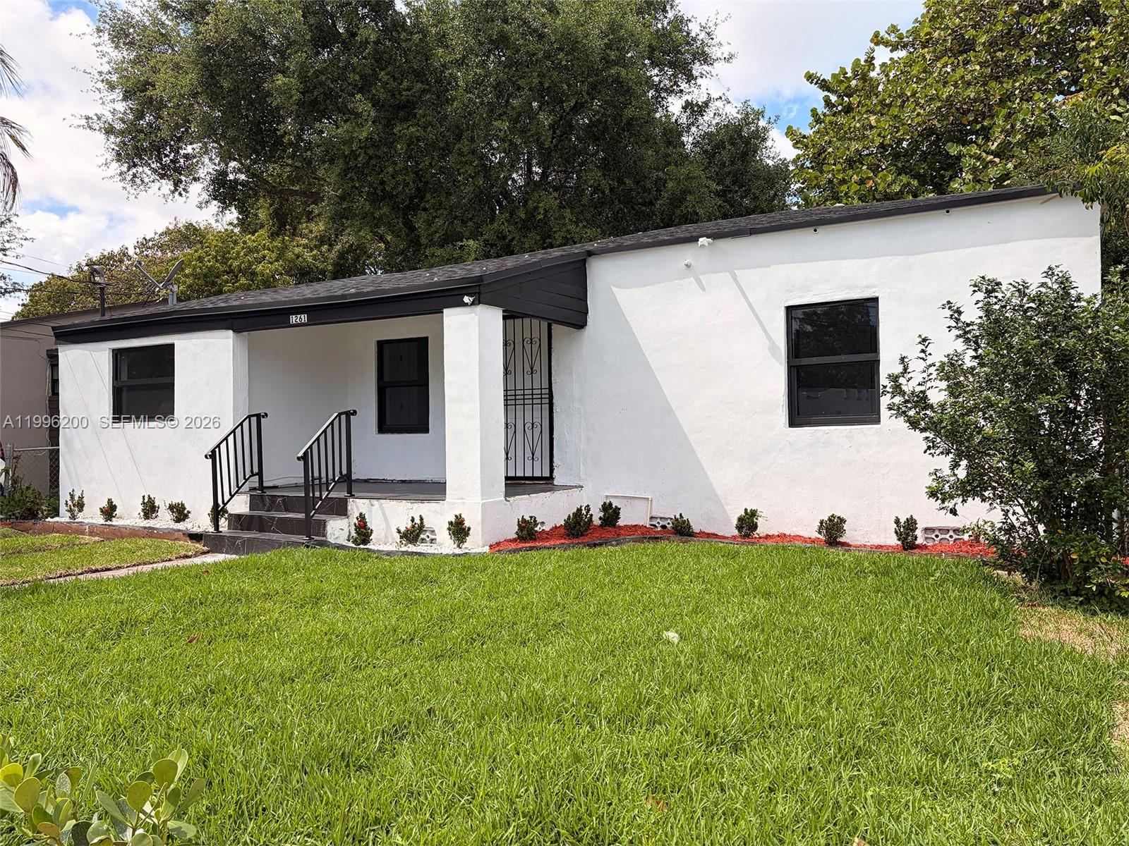 N MIAMI ESTATES - Residential