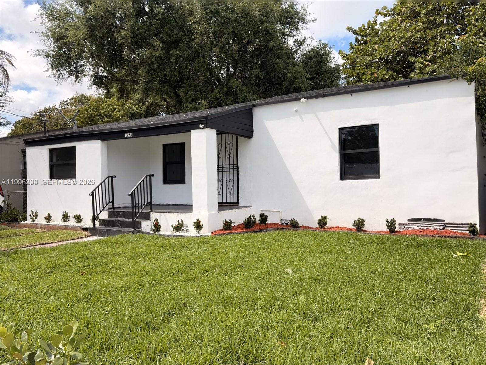 N MIAMI ESTATES - Residential