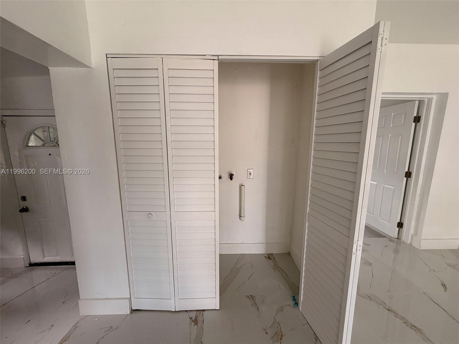 N MIAMI ESTATES - Residential