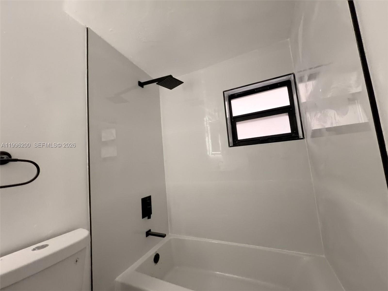 N MIAMI ESTATES - Residential