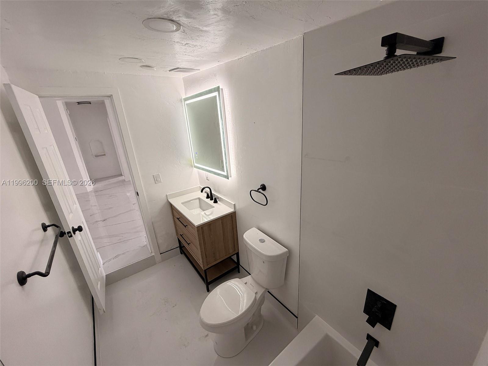 N MIAMI ESTATES - Residential