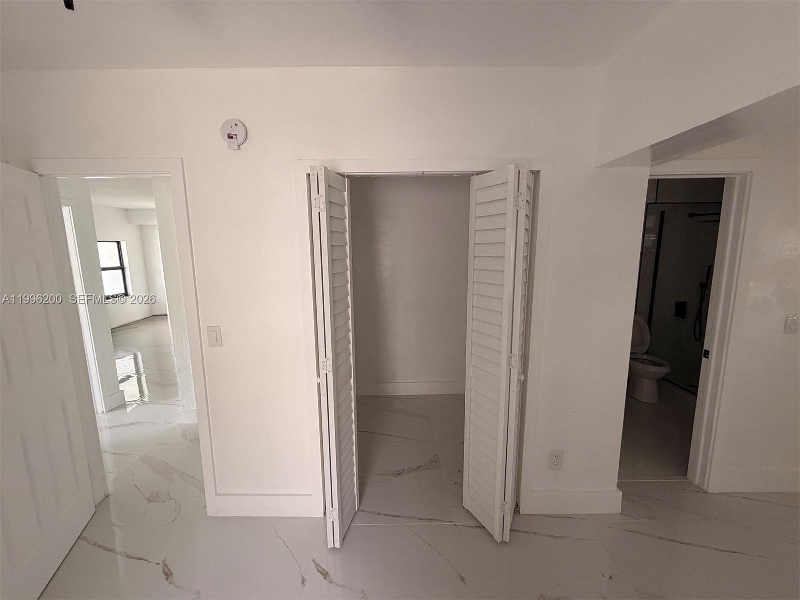 N MIAMI ESTATES - Residential