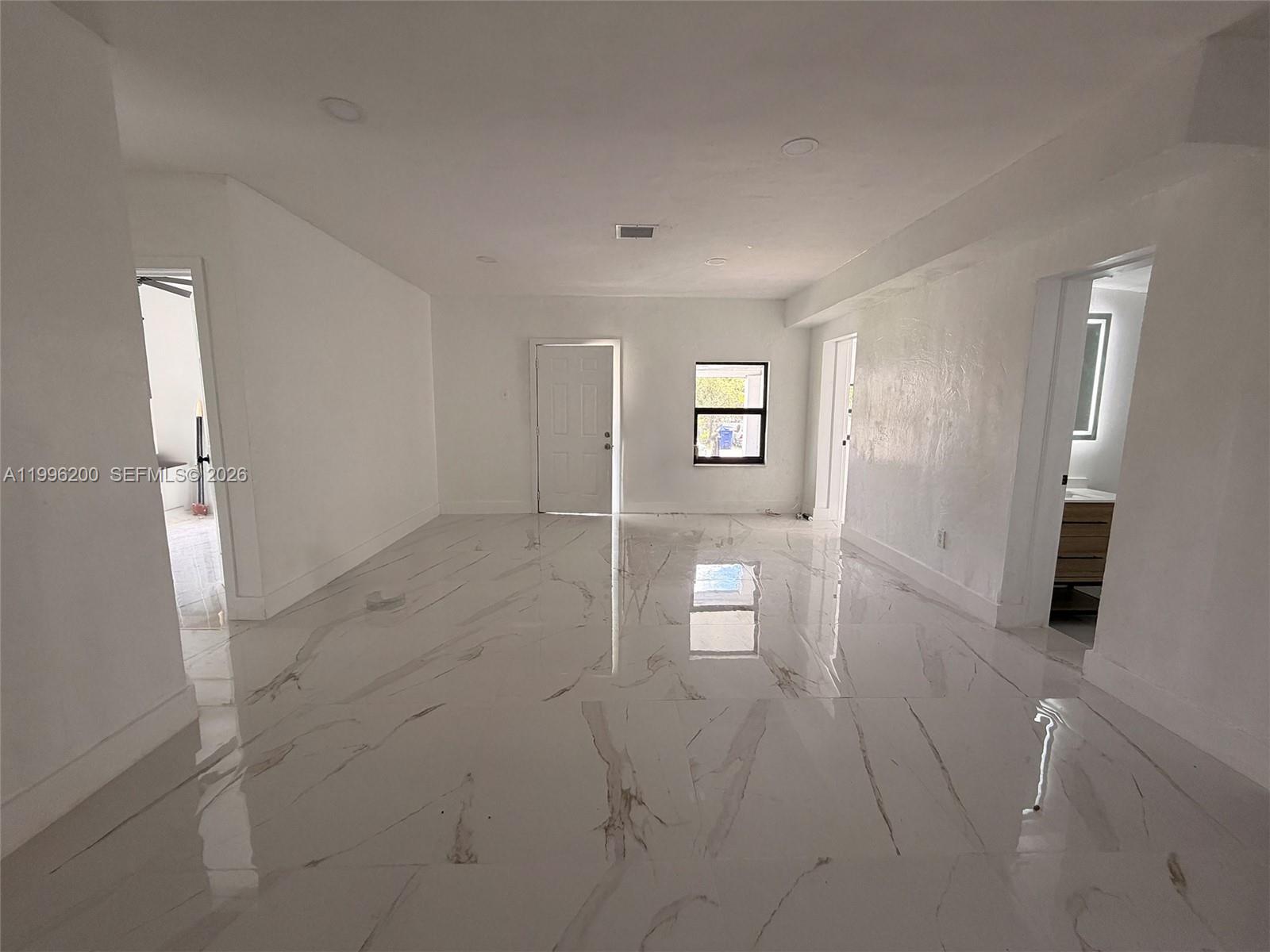 N MIAMI ESTATES - Residential