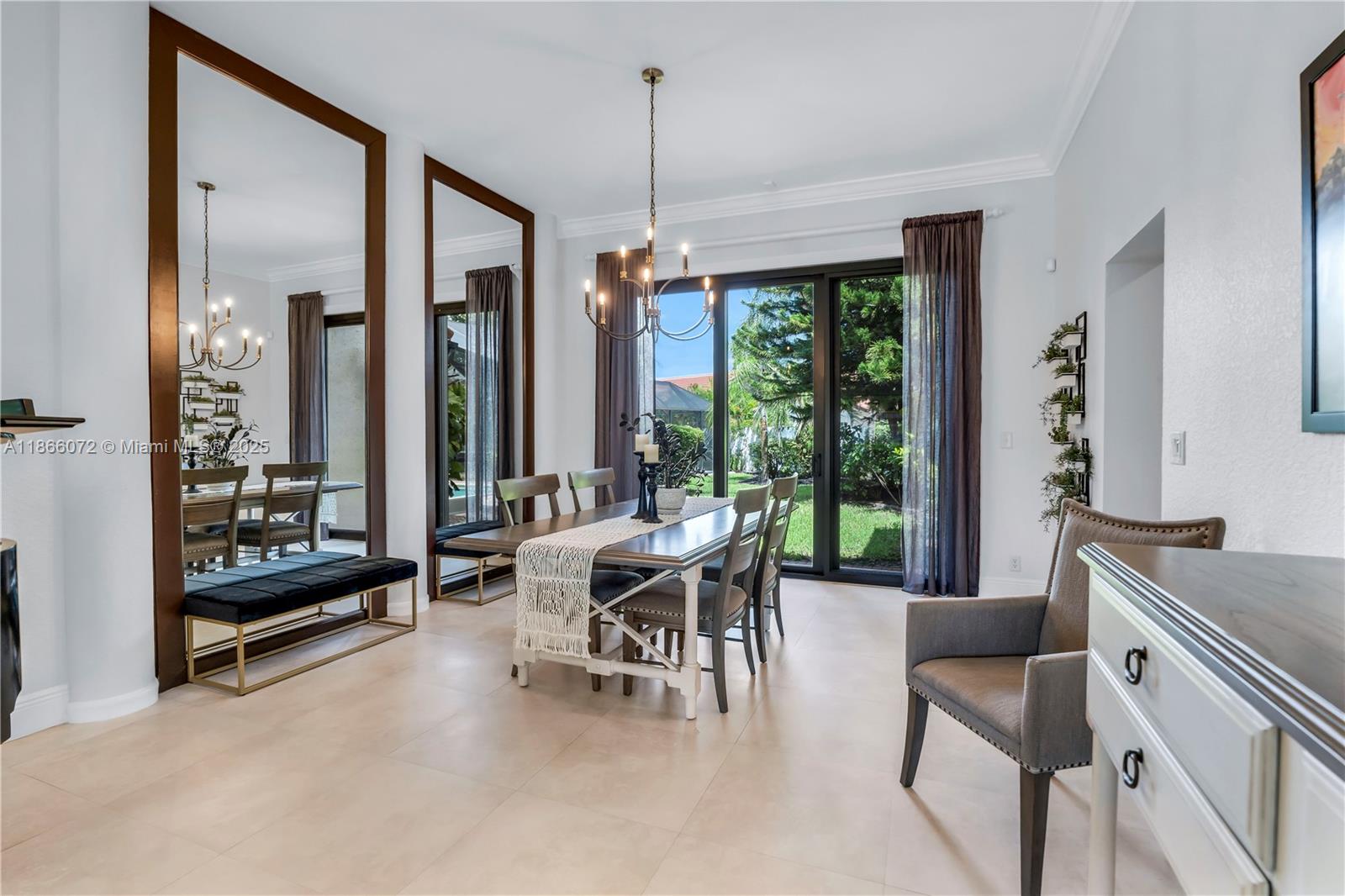 SILVER LAKES - Residential