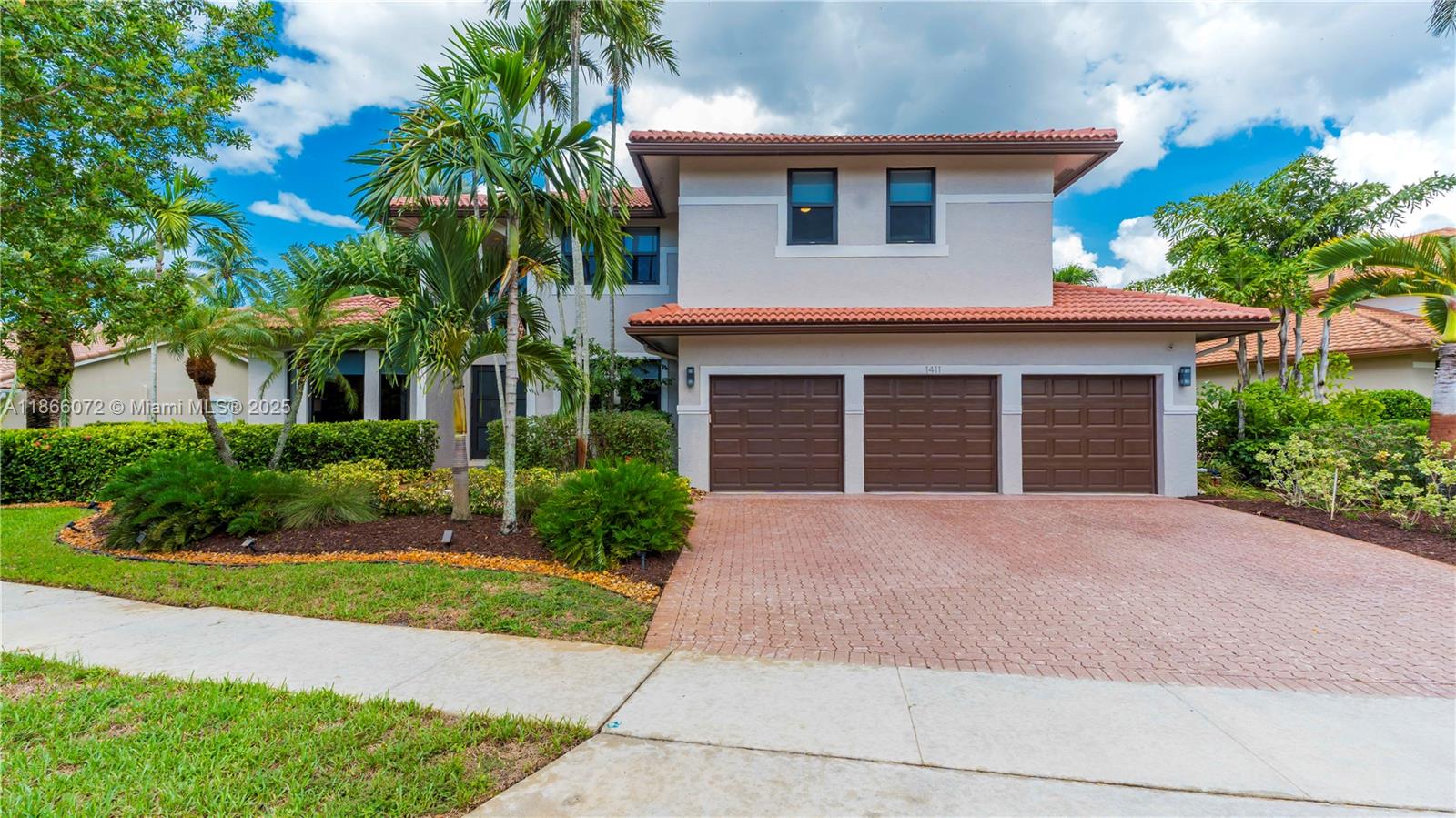 SILVER LAKES - Residential