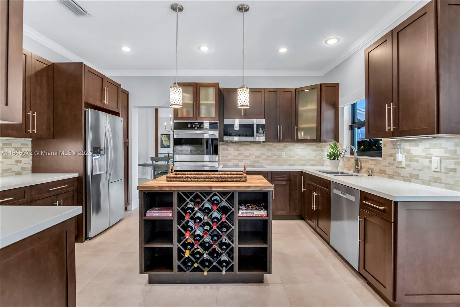 SILVER LAKES - Residential