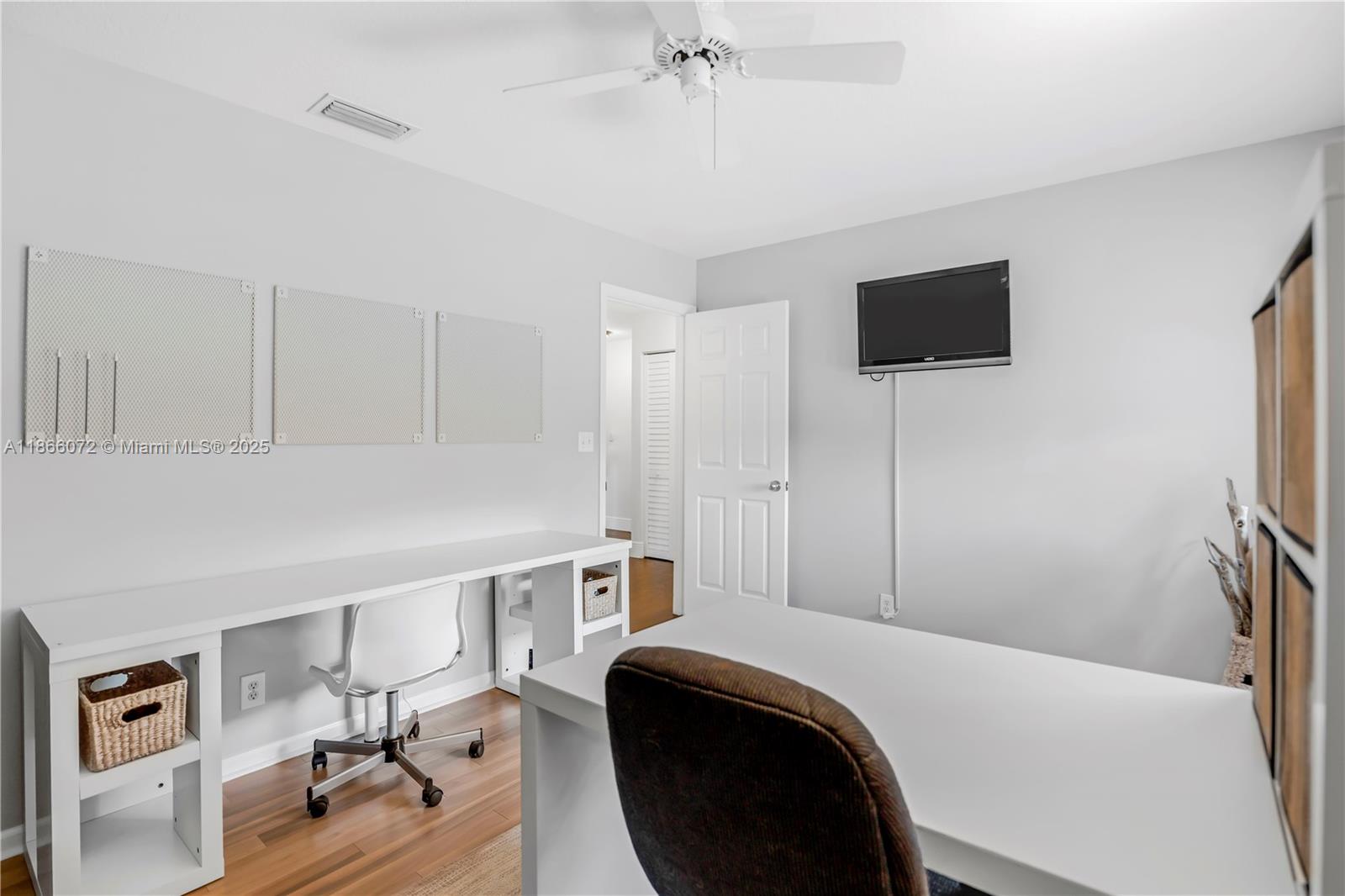 SILVER LAKES - Residential