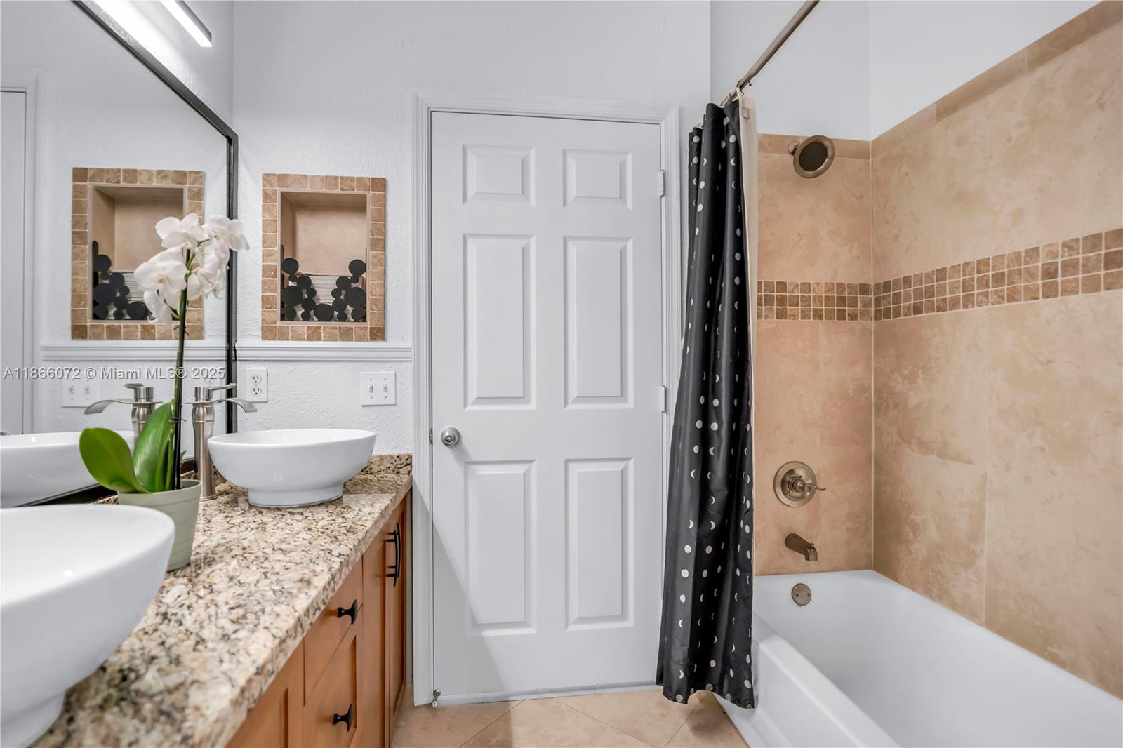 SILVER LAKES - Residential