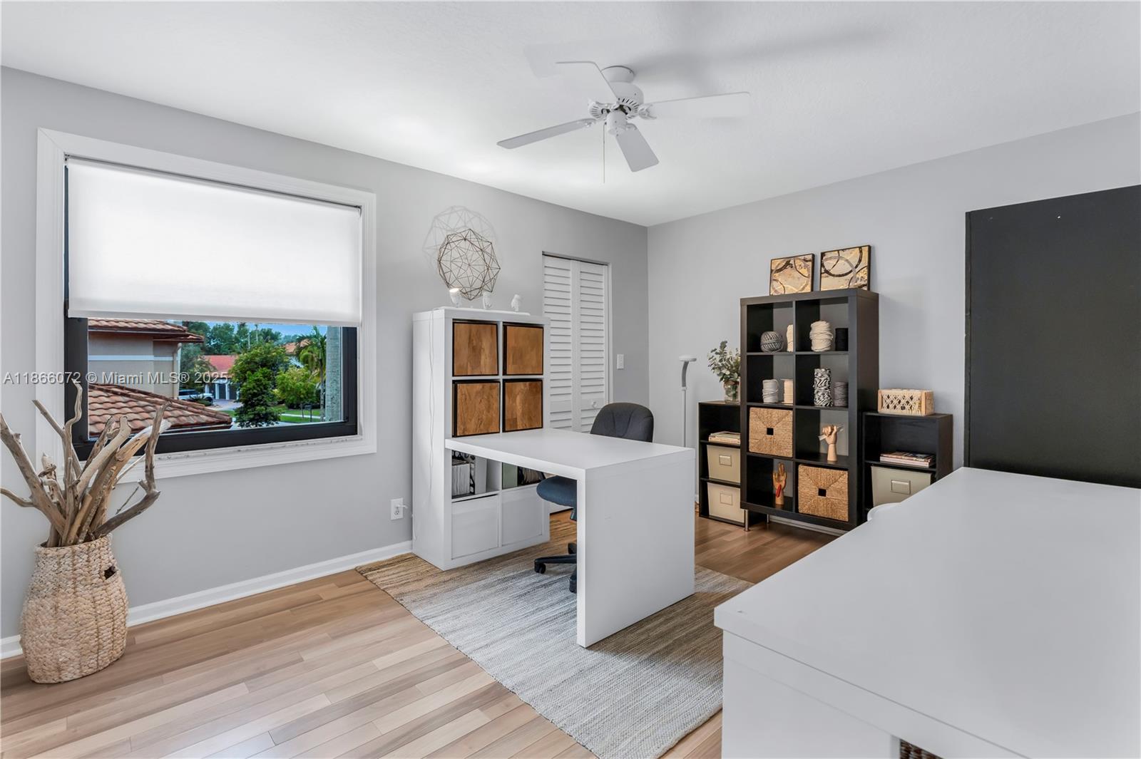 SILVER LAKES - Residential