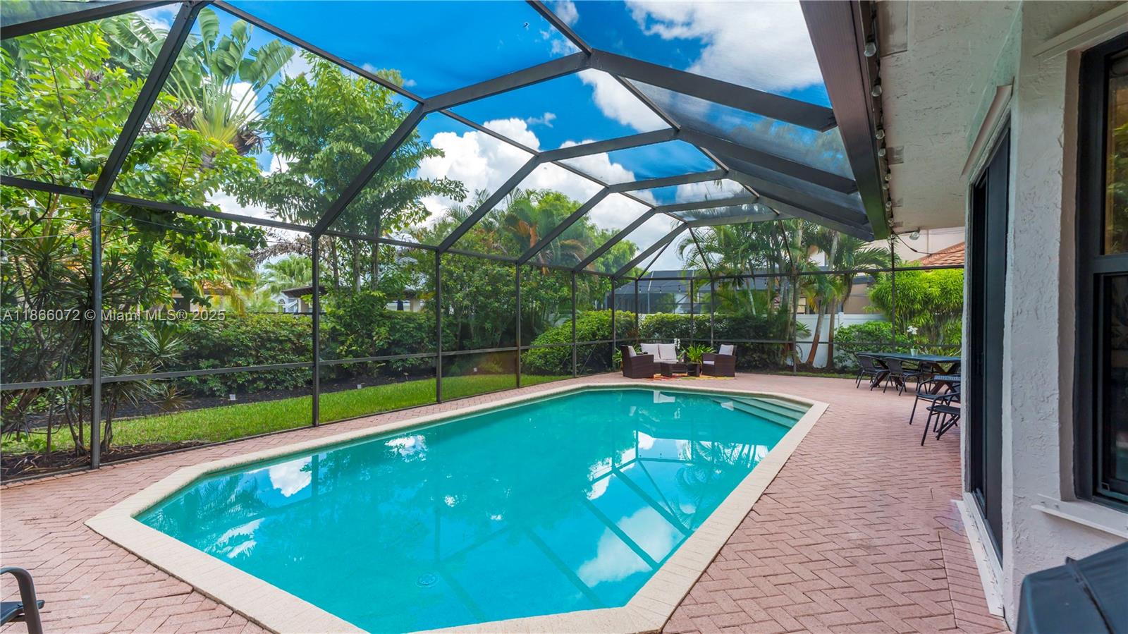 SILVER LAKES - Residential