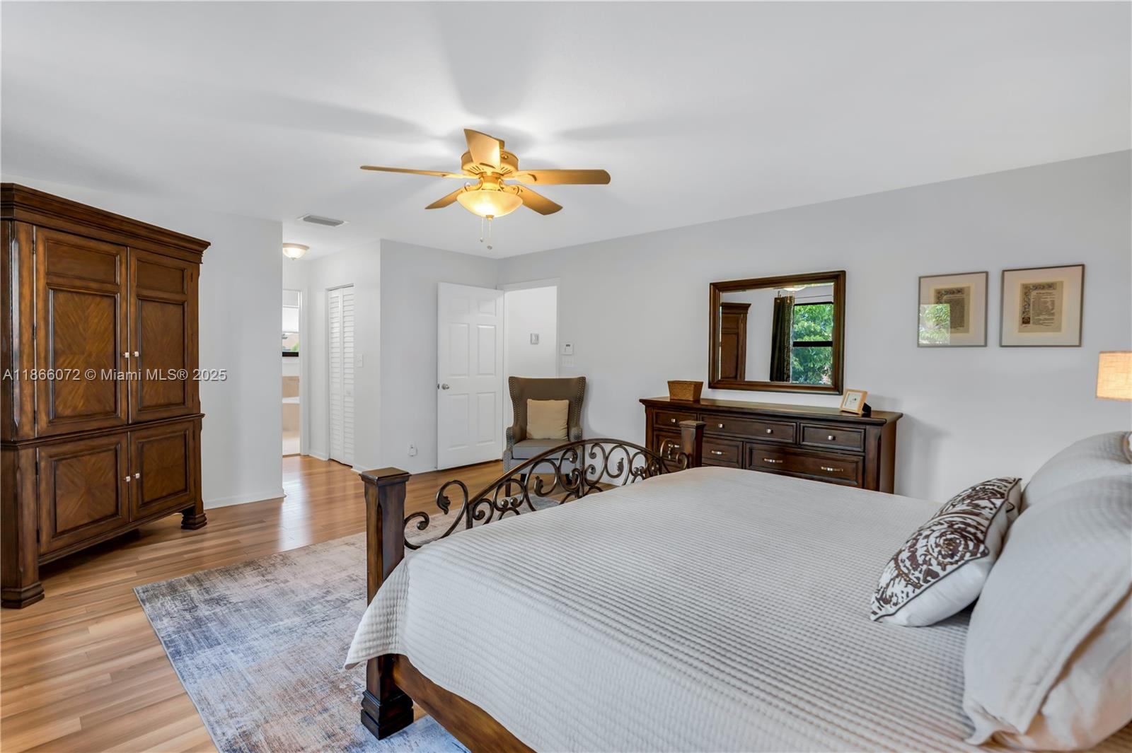 SILVER LAKES - Residential