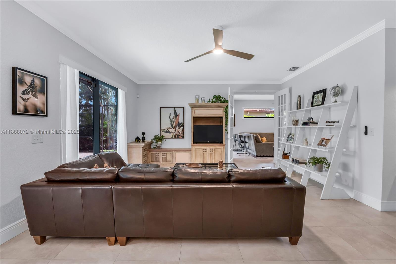 SILVER LAKES - Residential