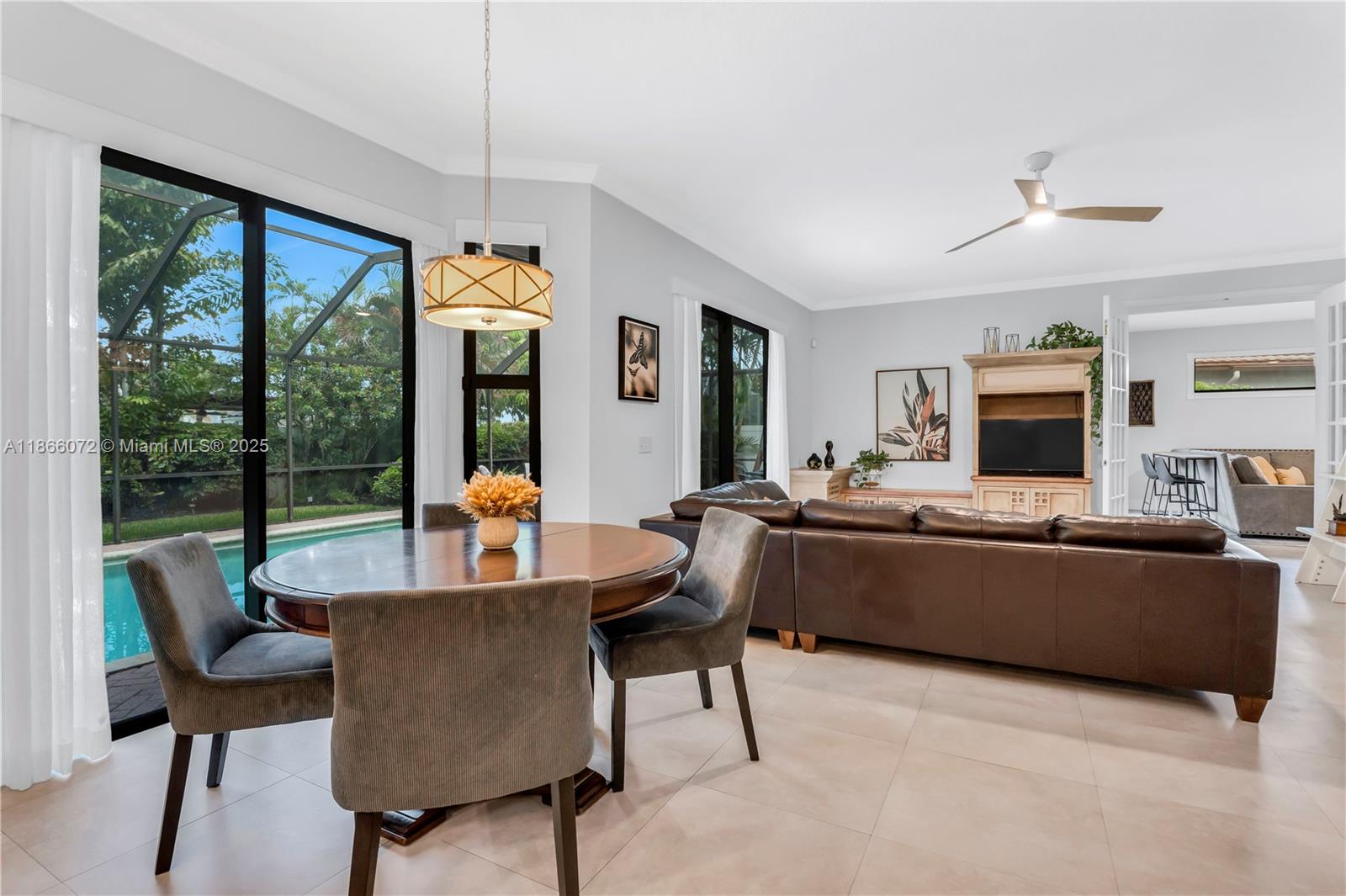 SILVER LAKES - Residential