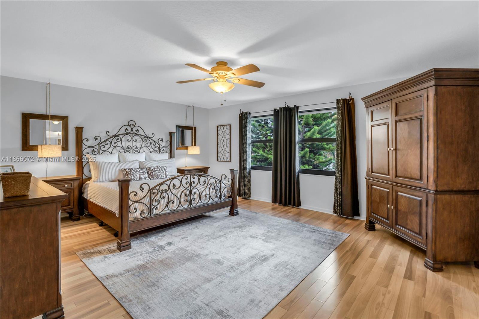 SILVER LAKES - Residential