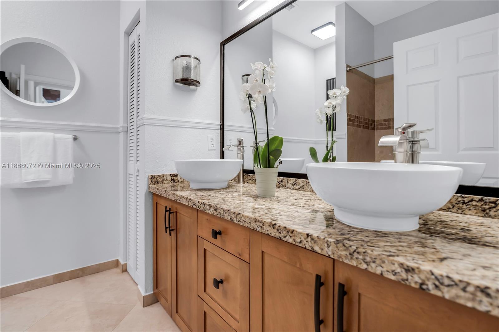 SILVER LAKES - Residential