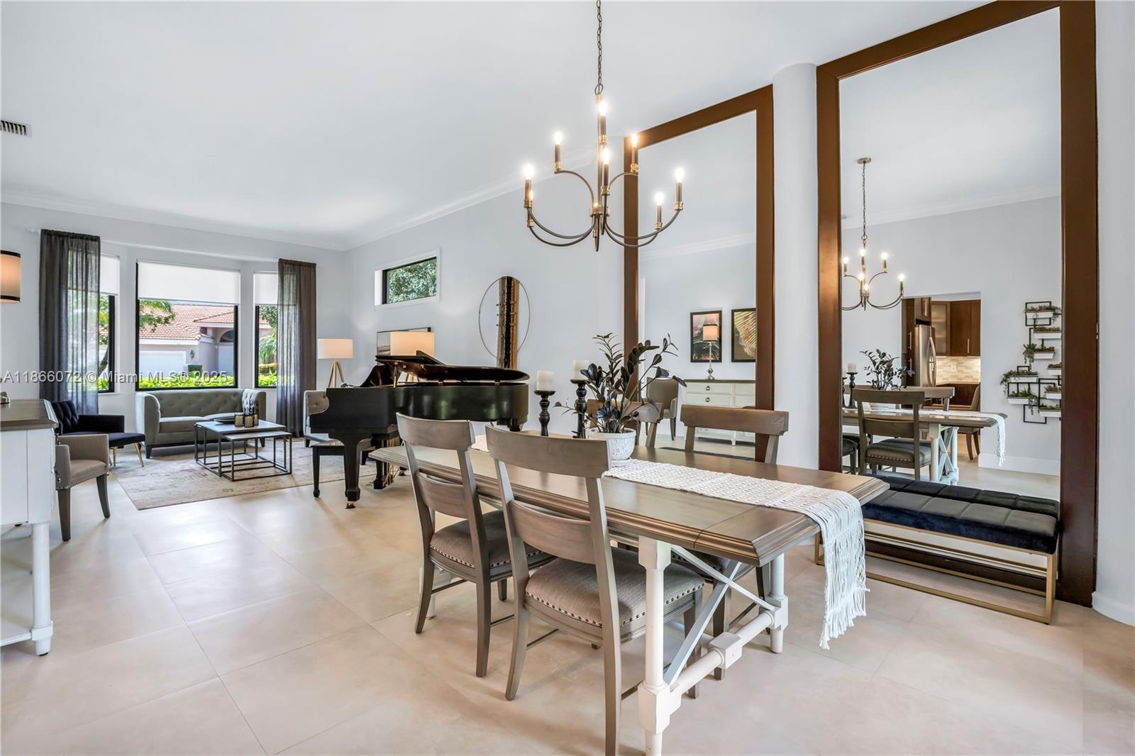 SILVER LAKES - Residential