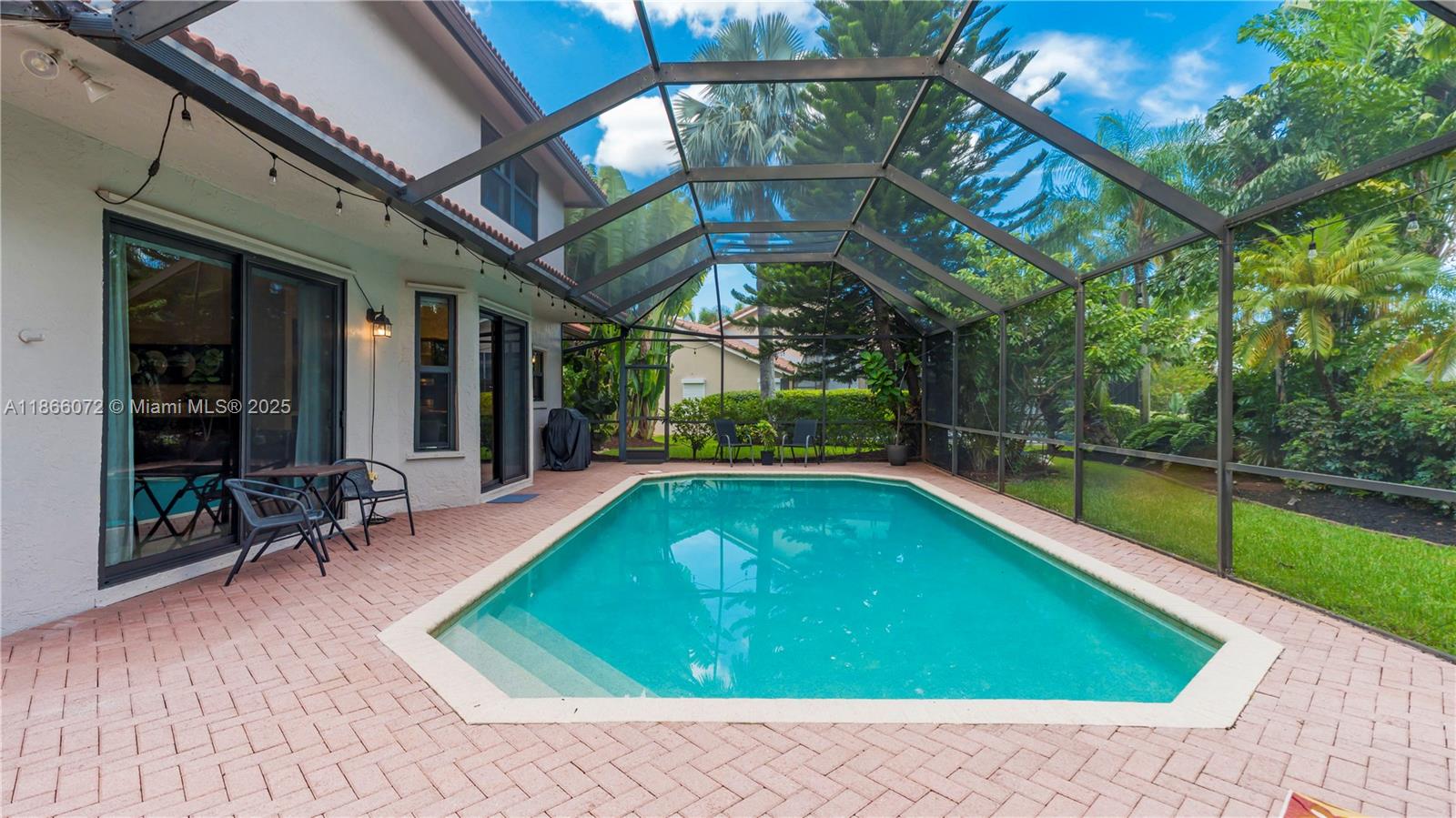 SILVER LAKES - Residential