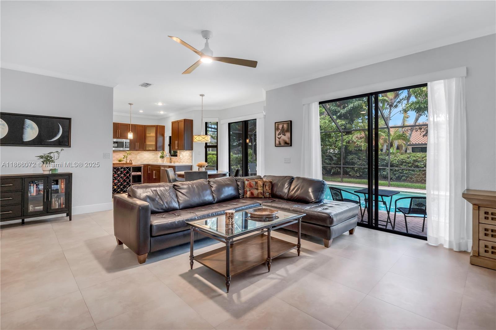 SILVER LAKES - Residential