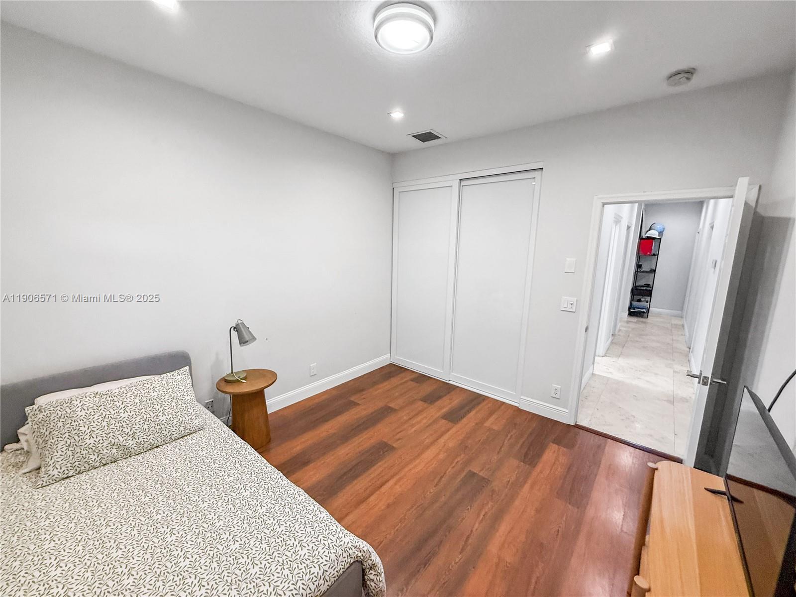 SECTOR 7 - - Residential Lease