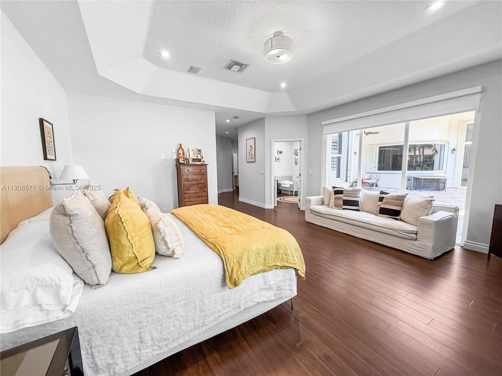 SECTOR 7 - - Residential Lease