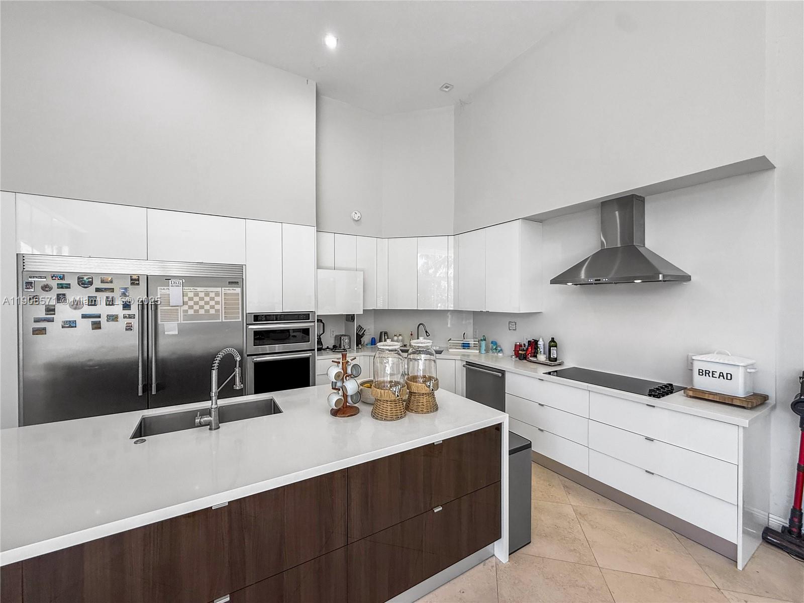 SECTOR 7 - - Residential Lease