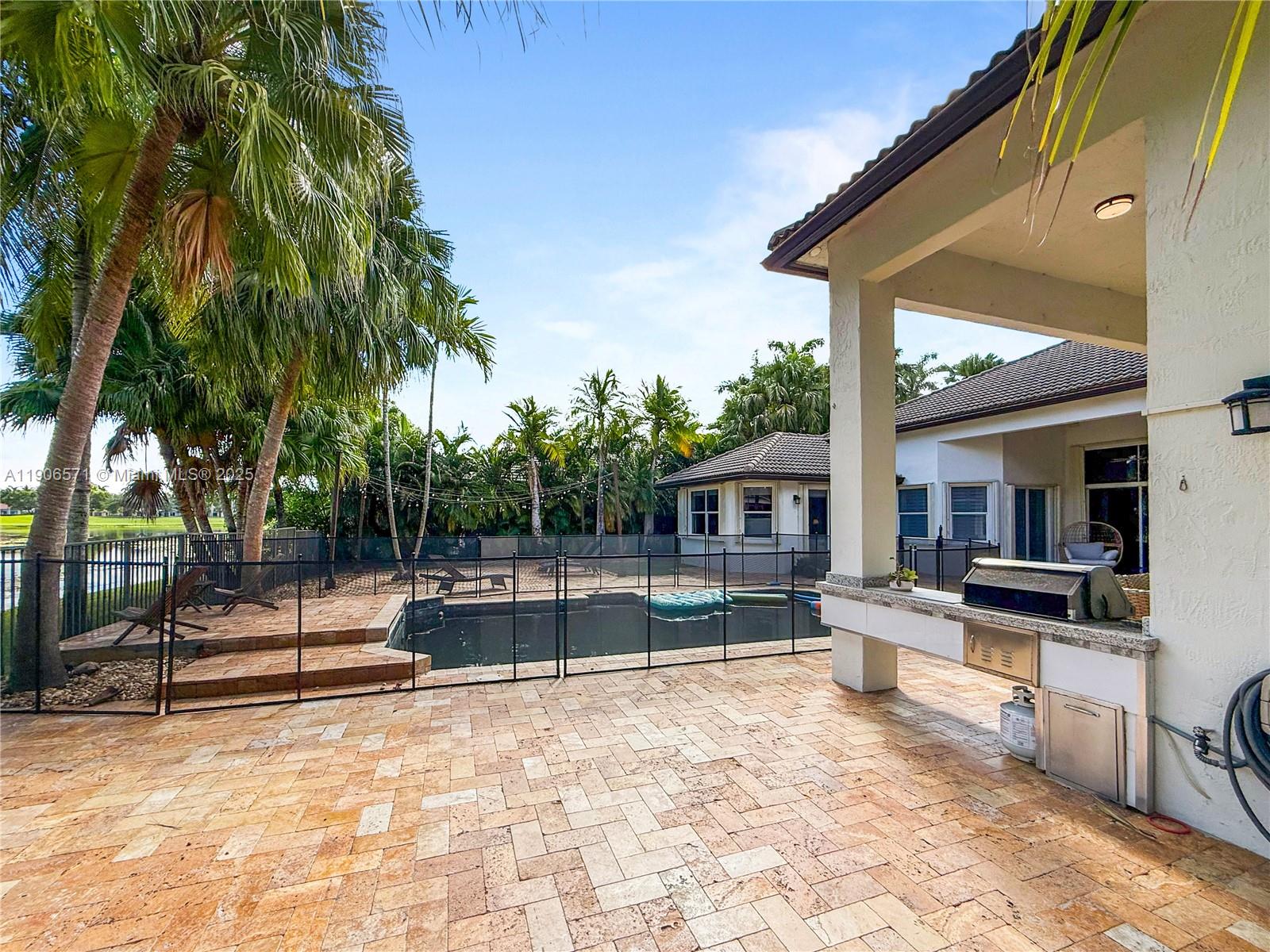 SECTOR 7 - - Residential Lease