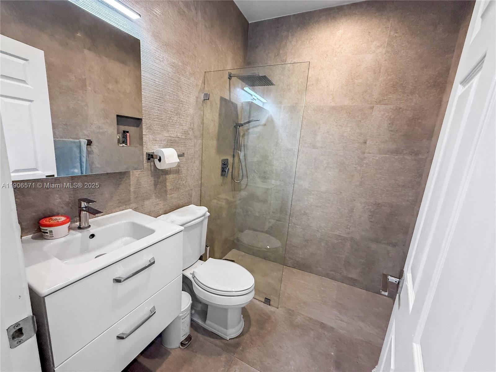 SECTOR 7 - - Residential Lease