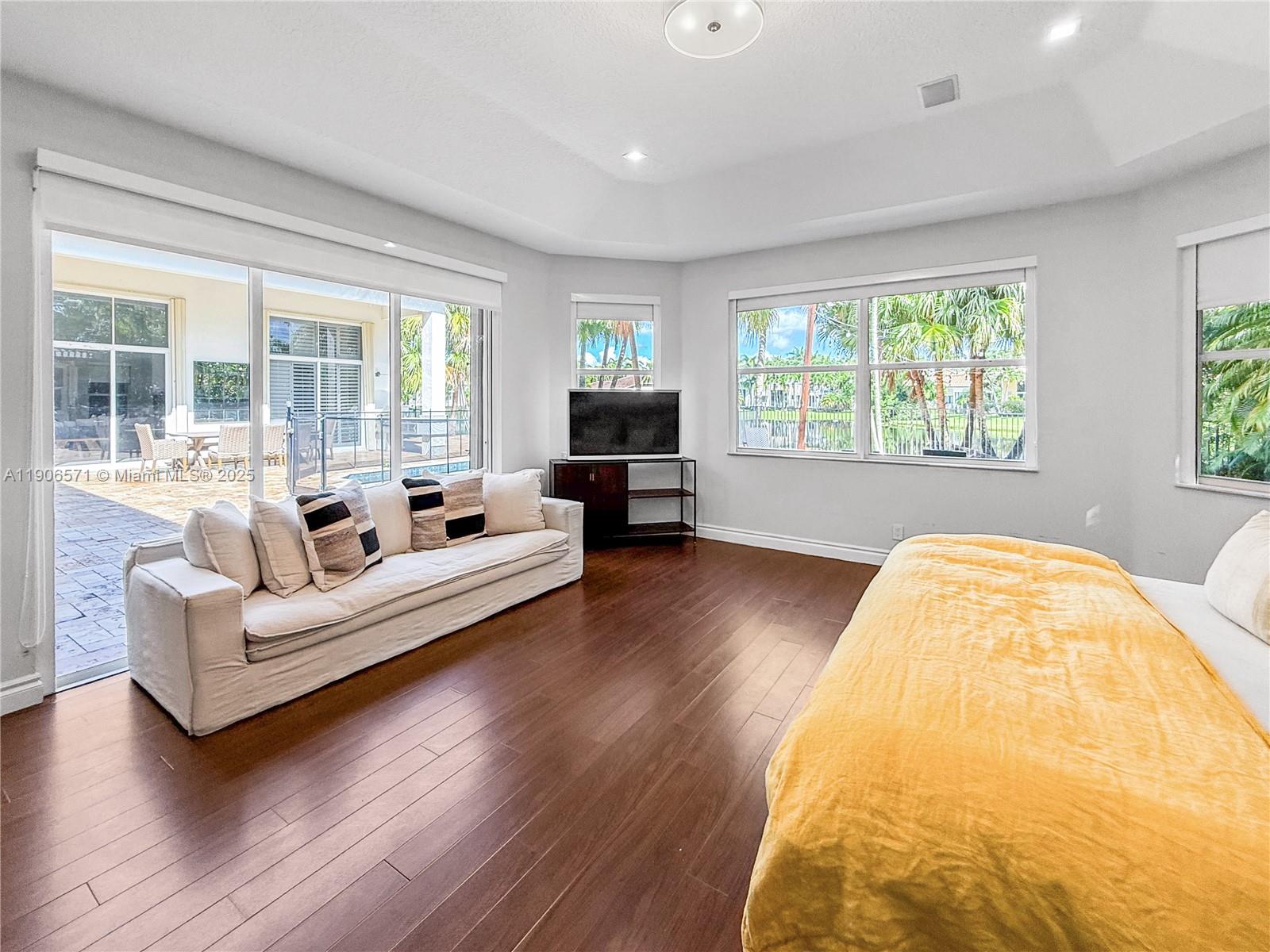 SECTOR 7 - - Residential Lease