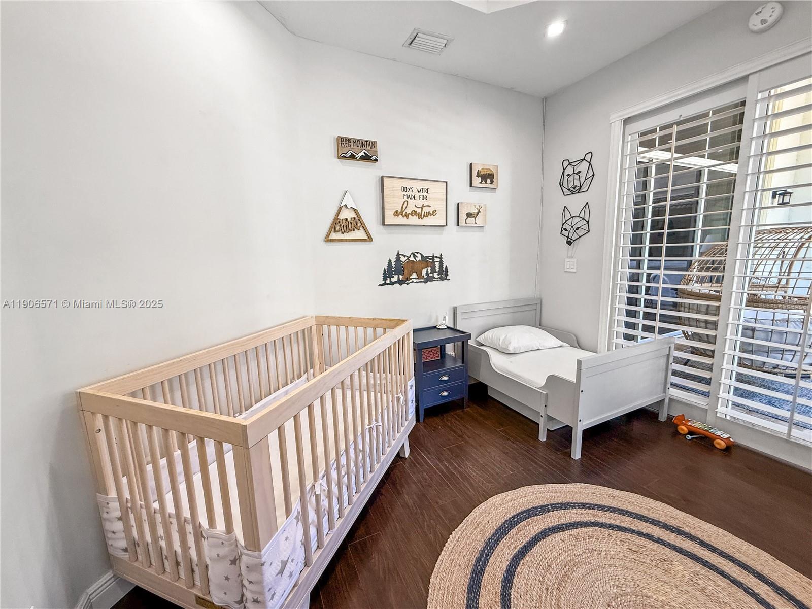 SECTOR 7 - - Residential Lease