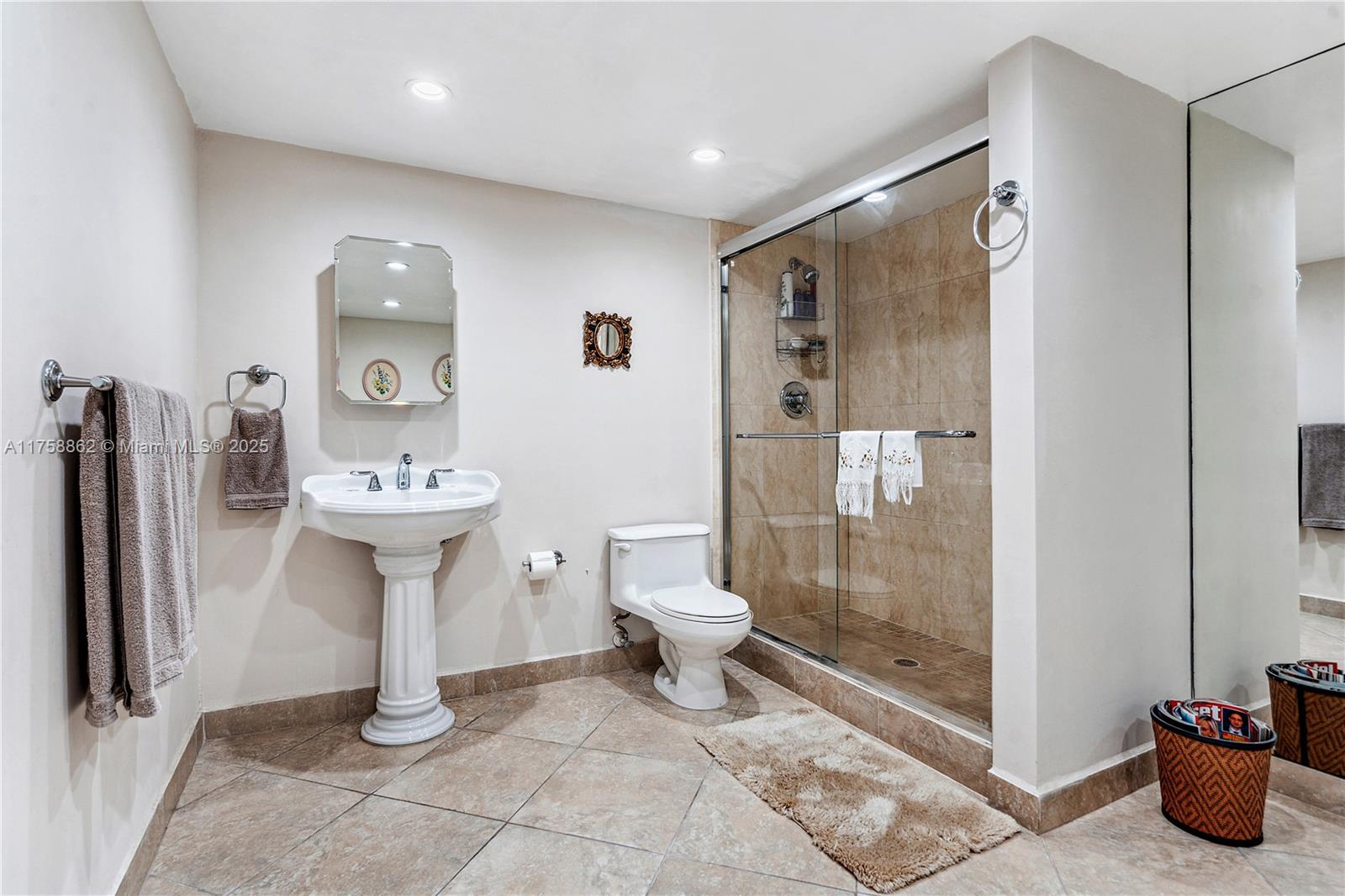 NO 70 PALM-AIRE COUNTRY C - Residential