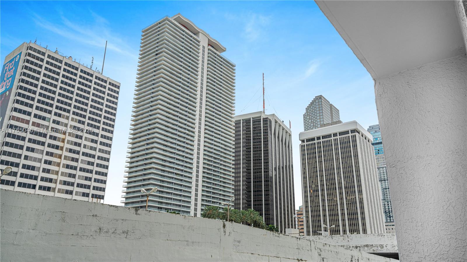 THE LOFT DOWNTOWN - Residential