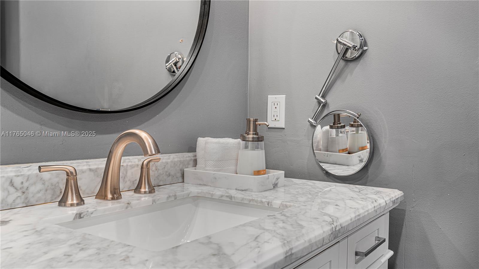 THE LOFT DOWNTOWN - Residential