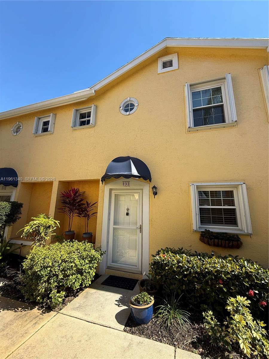 WATERSIDE VILLAGE OF PALM - Residential