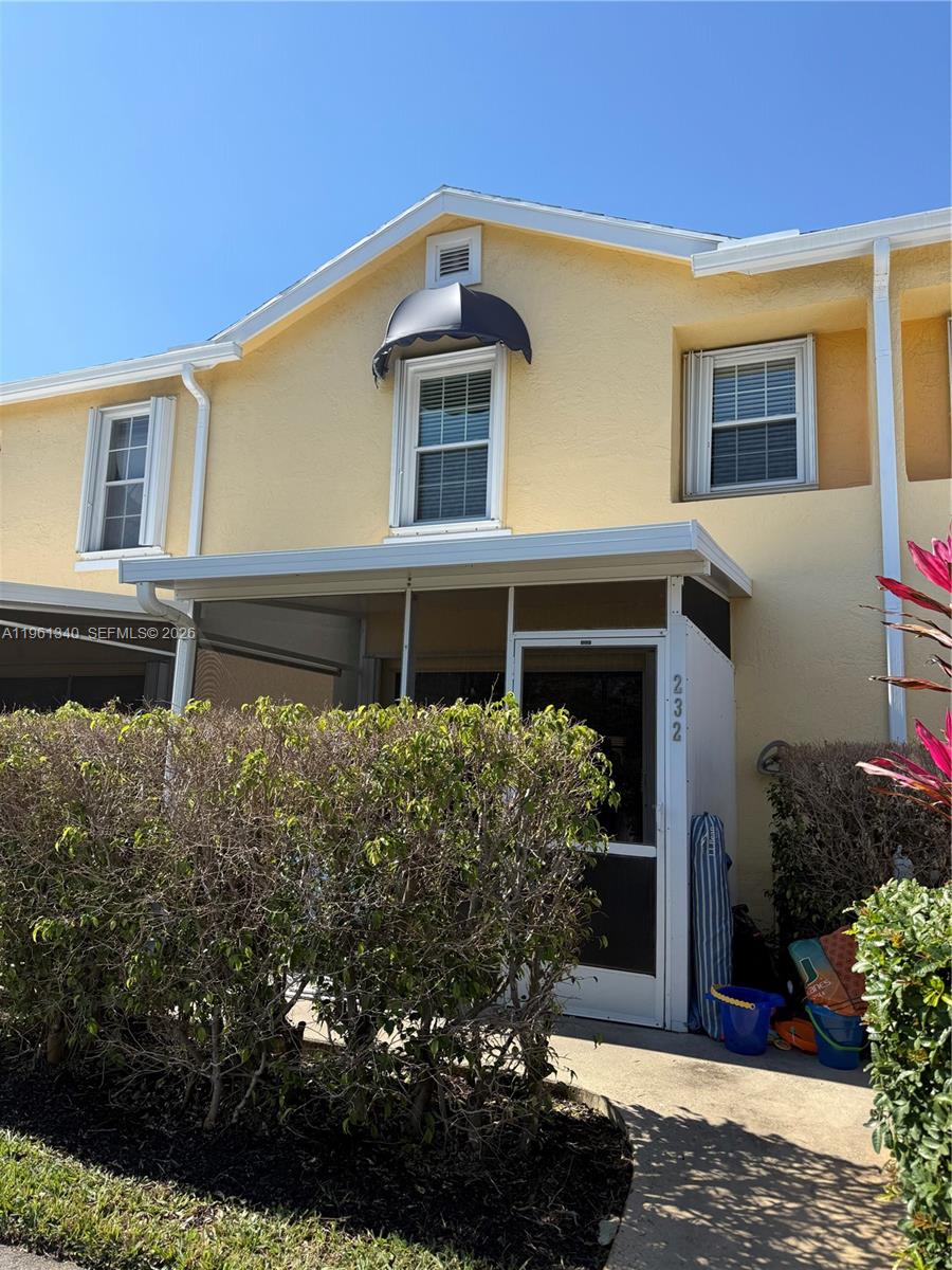 WATERSIDE VILLAGE OF PALM - Residential