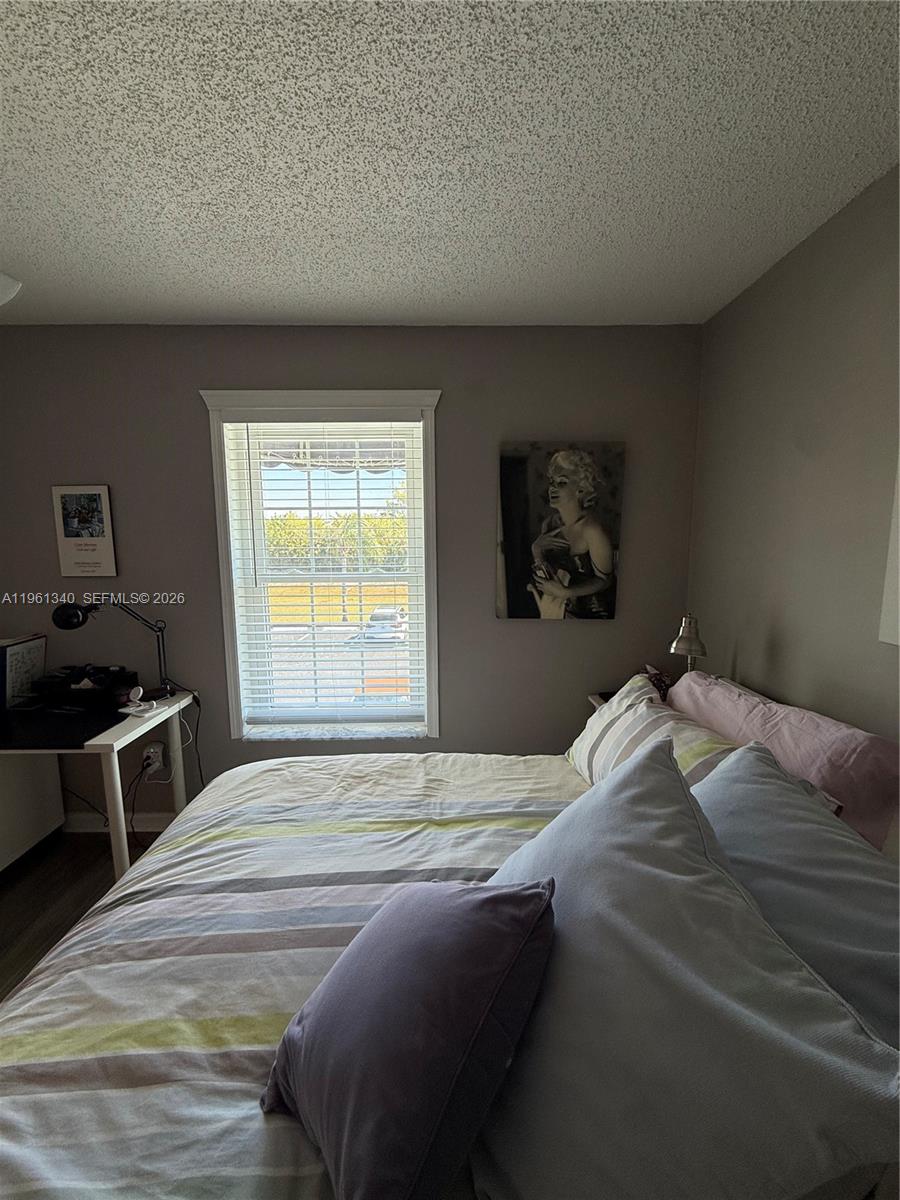 WATERSIDE VILLAGE OF PALM - Residential