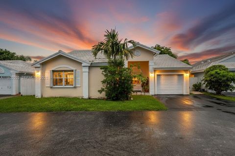 6410 SW 112th Pl Miami FL 33173