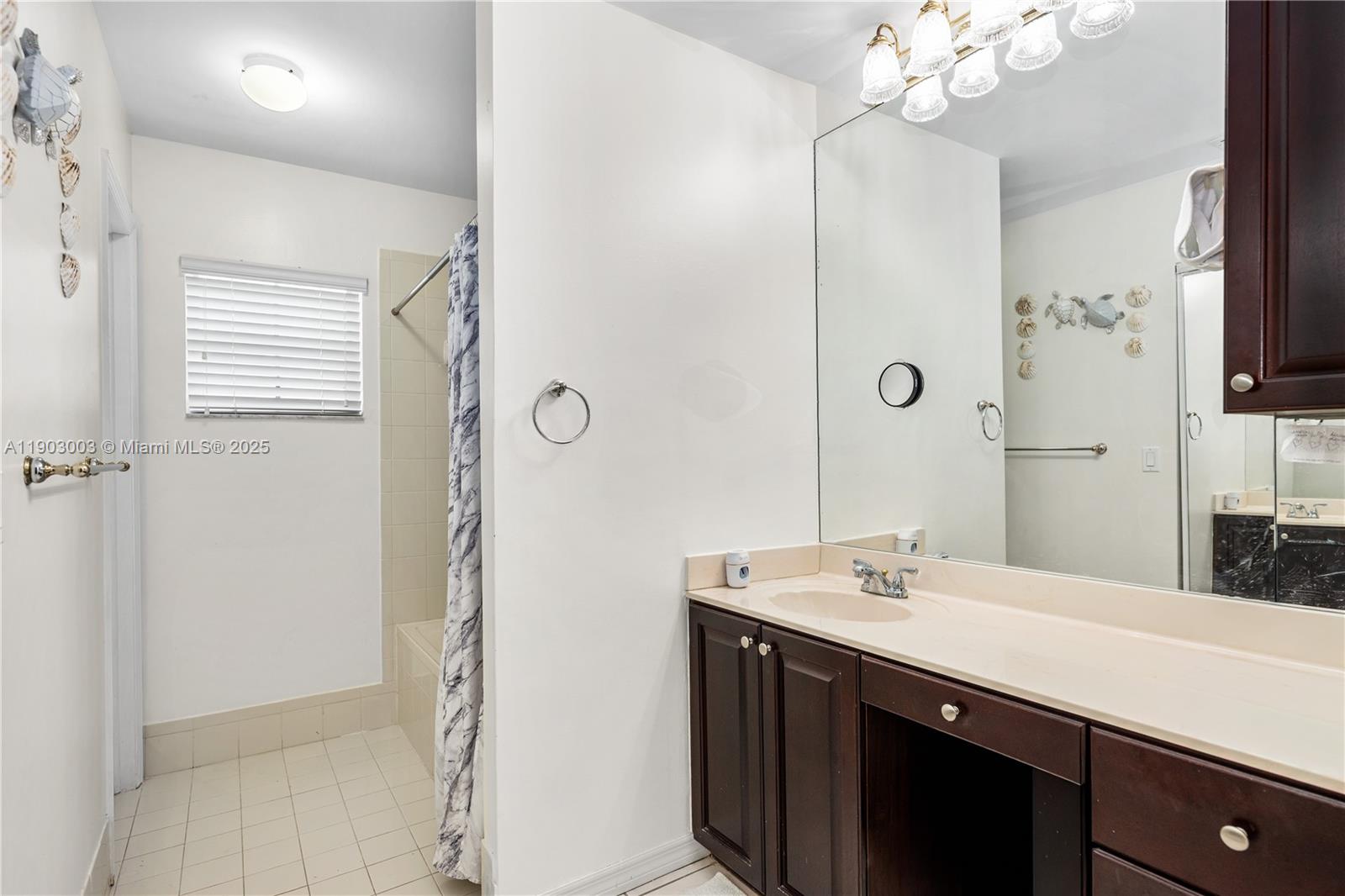 CORAL CREEK - Residential