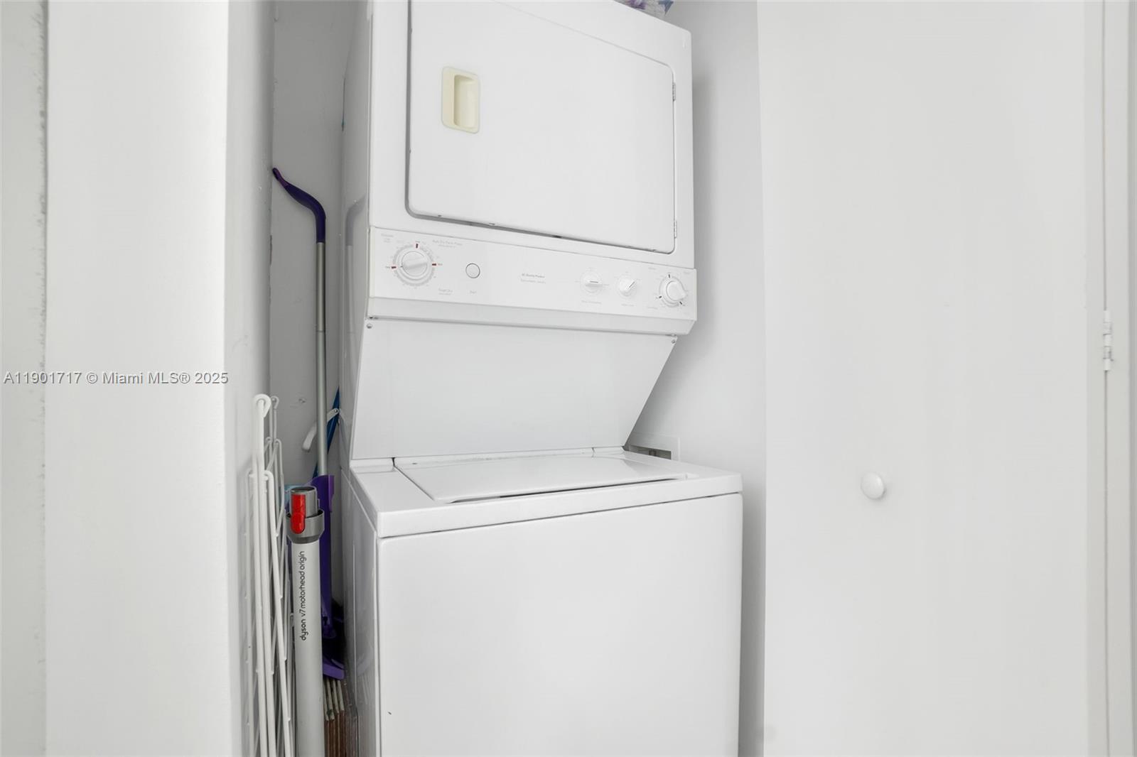 NEO VERTIKA CONDO - Residential