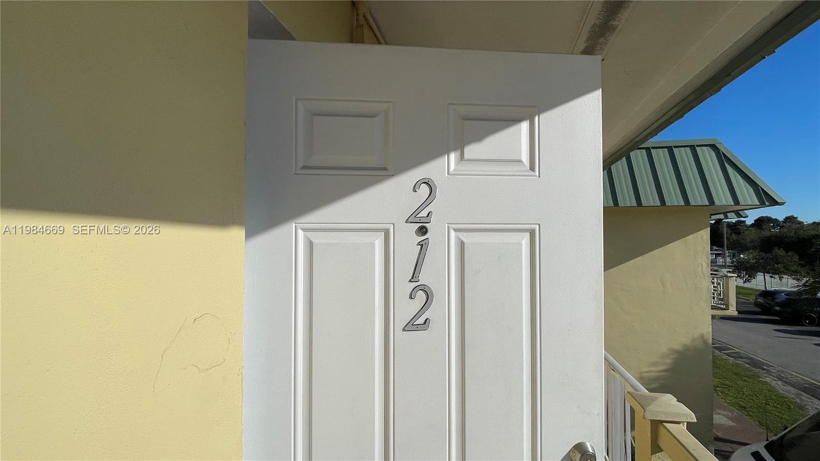 NEW WORLD CONDO APTS IV - Residential