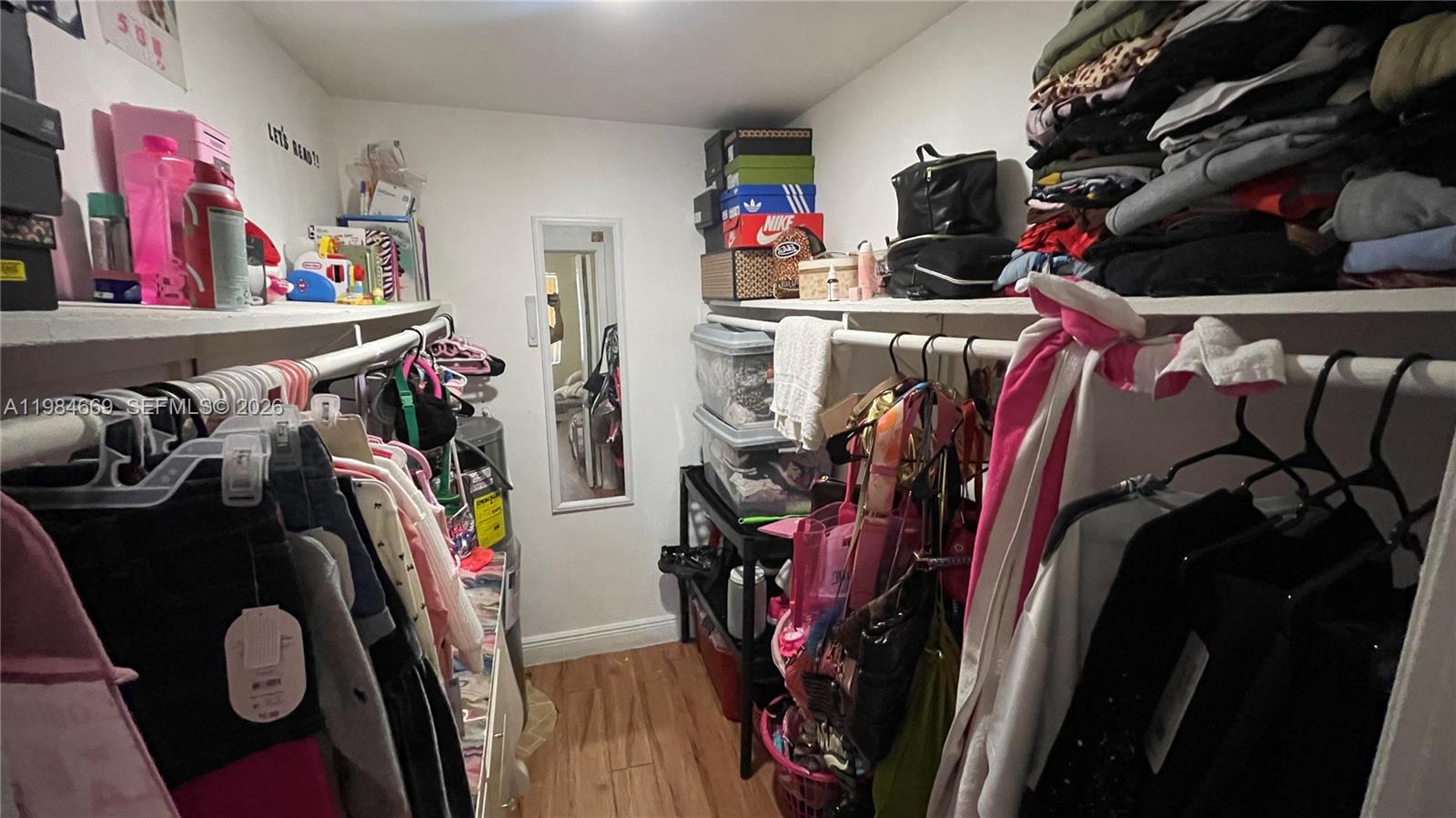 NEW WORLD CONDO APTS IV - Residential