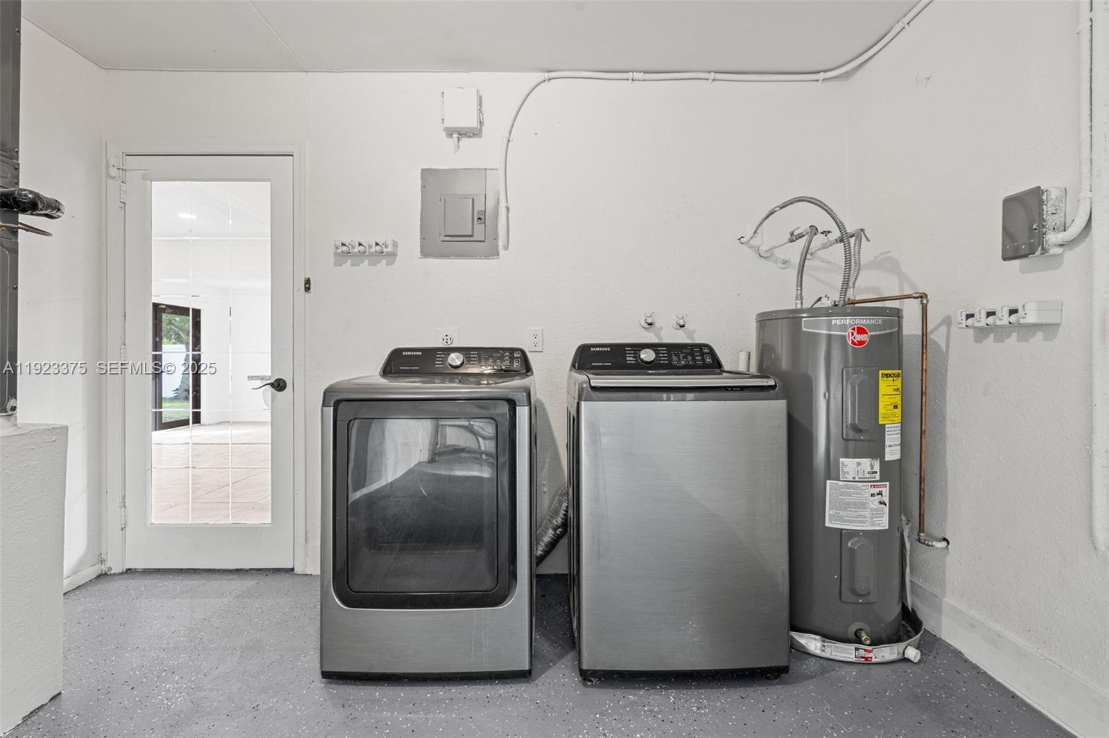 PALM-AIRE VILLAGE 2 SEC A - Residential