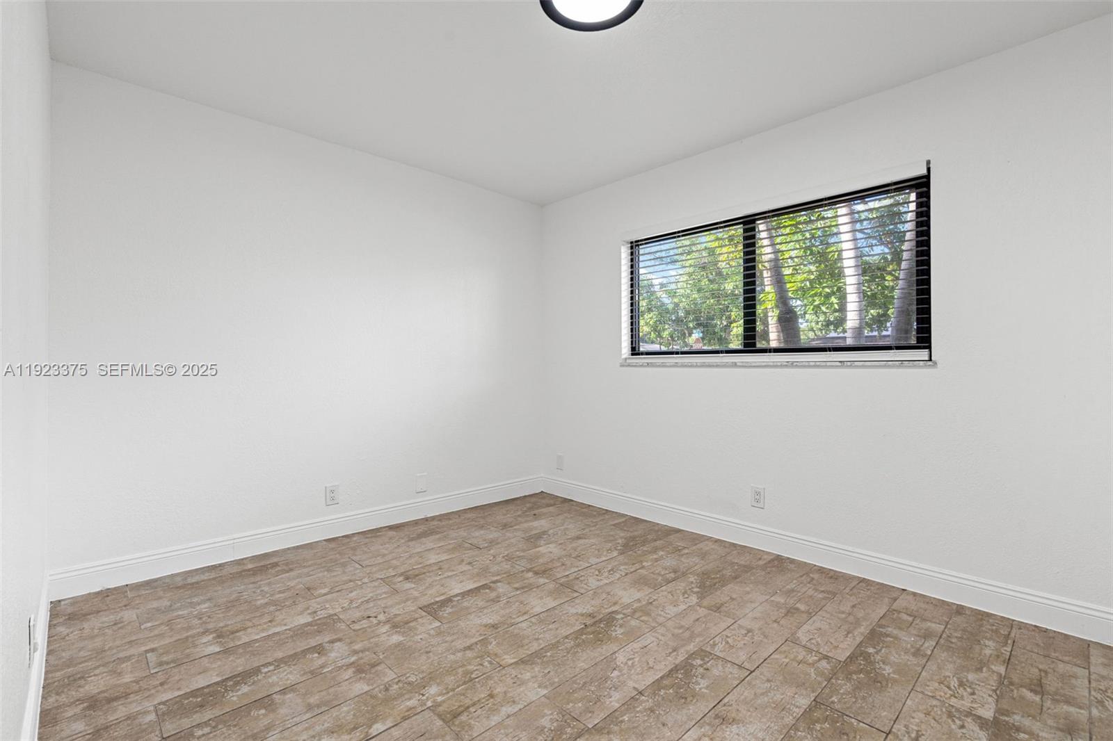 PALM-AIRE VILLAGE 2 SEC A - Residential