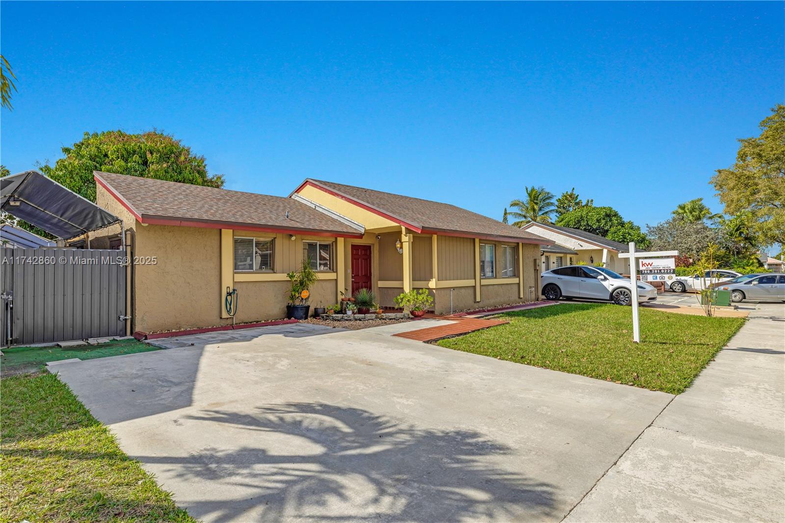 Property for Sale at 12240 Sw 207th St, Miami, Broward County, Florida - Bedrooms: 3 
Bathrooms: 1  - $485,000
